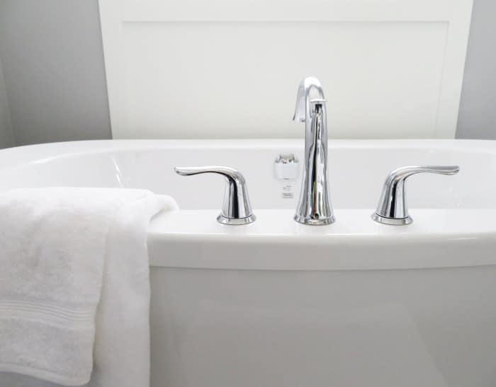 how-much-should-i-charge-for-my-airbnb-cleaning-fee-bnb-duck